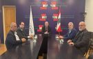 وزير العمل يلتقي نقابة أصحاب محطات المحروقات لبحث تسوية أوضاع العمالة الأجنبية - lb