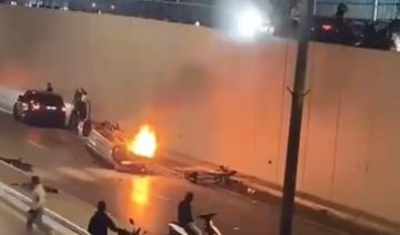 حادث سير مروع على طريق المدينة الرياضية واشتعال السيارة