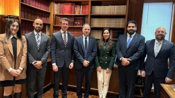 سامي الجميل زار السفارة اللبنانية في واشنطن