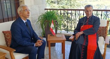 سفير لبنان في الفاتيكان: زيارة البابا ستلقي الضوء على المصاعب التي يعيشها لبنان سفير لبنان في الفاتيكان: زيارة البابا ستلقي الضوء على المصاعب التي يعيشها لبنان