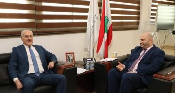 عبدالله عرض مع ناصر الدين للواقع الصحي