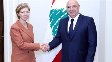 عون: التفاوض كفيل بإعادة الاستقرار إلى لبنان!