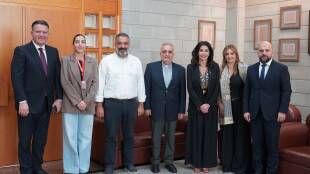 مذكرة تفاهم بين جامعة سيدة اللويزة وبيروت ماراتون مذكرة تفاهم بين جامعة سيدة اللويزة وبيروت ماراتون