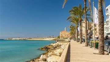 الحرارة تتخطى معدلاتها بـ5 درجات... ورياح ناشطة في المناطق الجنوبية!