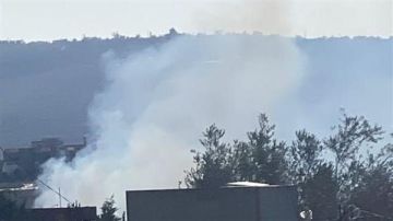 مسيرة تستهدف سيارة قرب المستشفى الحكومي في بنت جبيل مسيرة تستهدف سيارة قرب المستشفى الحكومي في بنت جبيل