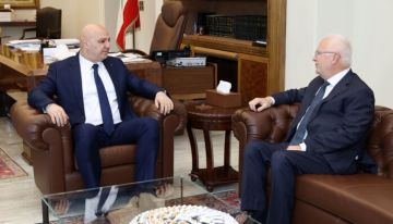 ضاهر زار الرئيس عون: طريق ضهر البيدر يتطلب علاجا ويجب استكمال الأوتوستراد العربي ضاهر زار الرئيس عون: طريق ضهر البيدر يتطلب علاجا ويجب استكمال الأوتوستراد العربي