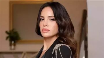 إعلامي لبناني يكشف عن زواج فنانة شهيرة من رجل أعمال معروف (صورة)