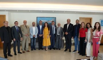 تقليد محمد الحوت وسام الاستحقاق برتبة ضابط من فرسان مالطا 