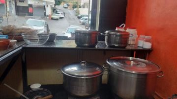 مطاعم الفول ومعمل الكرواسون في صيدا يلتزمان بالشروط بعد المهلة المحددة مطاعم الفول ومعمل الكرواسون في صيدا يلتزمان بالشروط بعد المهلة المحددة