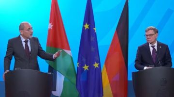 وزير خارجية الأردن: على إسرائيل احترام سيادة لبنان والتوقف عن التوغل في أراضيه وزير خارجية الأردن: على إسرائيل احترام سيادة لبنان والتوقف عن التوغل في أراضيه