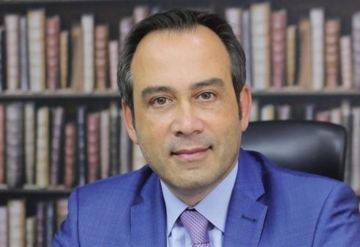 يافطات لنبيل بدر في الطريق الجديدة