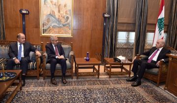 البساط عند بري تحضيرا لمؤتمر بيروت 1 : فرص نجاح مهمة جدا في لبنان البساط عند بري تحضيرا لمؤتمر بيروت 1 : فرص نجاح مهمة جدا في لبنان