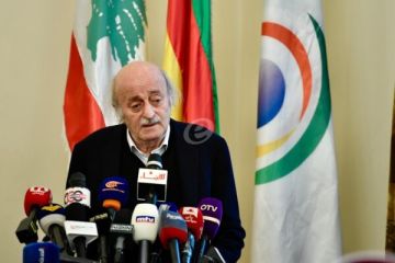 مصادر الاشتراكي لـالأنباء: زوار واشنطن من اللبنانيين يطلبون بقاء إسرائيل في النقاط التي تحتلها فيما الجيش يقوم بحصر السلاح مصادر الاشتراكي لـالأنباء: زوار واشنطن من اللبنانيين يطلبون بقاء إسرائيل في النقاط التي تحتلها فيما الجيش يقوم بحصر السلاح