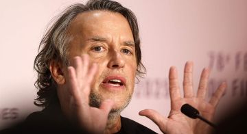 المخرج ريتشارد لينكليتر: الذكاء الاصطناعي غير قادر على صنع أفلام المخرج ريتشارد لينكليتر: الذكاء الاصطناعي غير قادر على صنع أفلام