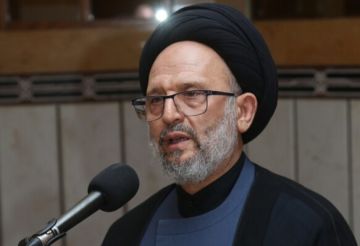 فضل الله دعا لتعزيز لغة التواصل والتلاقي: إقصاء أي طائفة أو تهميشها مشروع فتنة أو حرب فضل الله دعا لتعزيز لغة التواصل والتلاقي: إقصاء أي طائفة أو تهميشها مشروع فتنة أو حرب