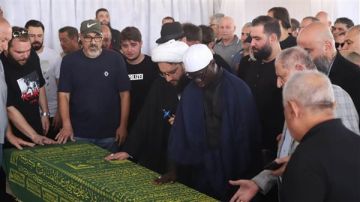 بالصور من أبيدجان: تشييع المرحوم الحاج عبدالرضا عواضة (أبو شدوان)