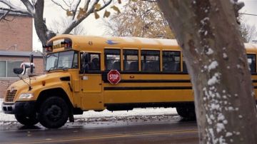 بالصورة - حادثة في باص مدرسة تودي بحياة طفل!