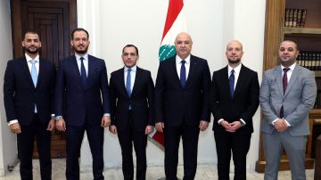 رئيس الجمهورية استقبل وفدا من حكومة الوحدة الوطنية الليبية اللافي: عبرنا عن حرصنا على إعادة تفعيل العلاقات