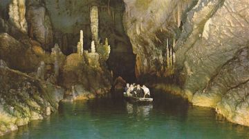 سلام: طلبت من الجهات المختصة التحقيق في ما حدث في مغارة جعيتا سلام: طلبت من الجهات المختصة التحقيق في ما حدث في مغارة جعيتا