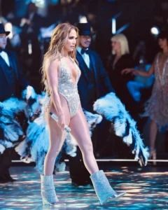 جينيفر لوبيز تحصد مليوني دولار في ليلة واحدة في الهند