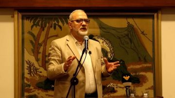 قماطي: متمسكون بالمقاومة حتى لو استشهدنا جميعا