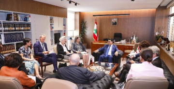 وزير الإعلام استقبل بعثة الاتحاد الأوروبي لمراقبة الانتخابات ووفدا من نضال لأجل الانسان