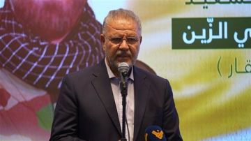 النائب علي فياض: الأميركي يسعى لإدخال لبنان في مسار إشكالي وخطير يقوم على الإخضاع والاستسلام النائب علي فياض: الأميركي يسعى لإدخال لبنان في مسار إشكالي وخطير يقوم على الإخضاع والاستسلام