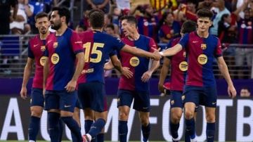 بثلاثية في شباك إلتشي.. هكذا استعاد برشلونة توازنه بثلاثية في شباك إلتشي.. هكذا استعاد برشلونة توازنه