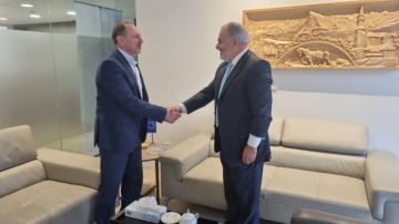 قيصر عبيد عرض الأوضاع العامة مع سفير سلوفاكيا