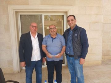 الحشيمي التقى وفدا من رابطة أساتذة التعليم الثانوي الرسمي: دعم التعليم الرسمي واجب وطني لا يحتمل التأجيل الحشيمي التقى وفدا من رابطة أساتذة التعليم الثانوي الرسمي: دعم التعليم الرسمي واجب وطني لا يحتمل التأجيل