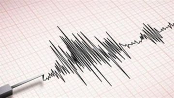 بسبب الهزة الأرضية.. لبنانيون غادروا منازلهم خوفا من الإرتدادات بسبب الهزة الأرضية.. لبنانيون غادروا منازلهم خوفا من الإرتدادات