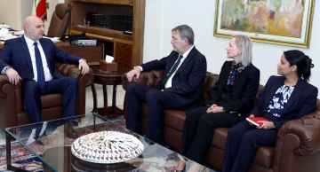 الرئيس عون: التعاون القائم بين السلطة اللبنانية والسلطة الفلسطينية في مسألة تسليم سلاح المخيمات الرئيس عون: التعاون القائم بين السلطة اللبنانية والسلطة الفلسطينية في مسألة تسليم سلاح المخيمات