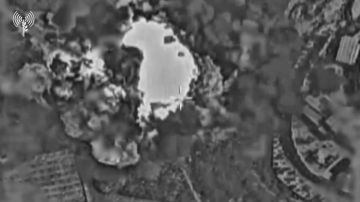 بالفيديو: بنية تحتية لـالحزب... ماذا استهدفت إسرائيل في صور؟ بالفيديو: بنية تحتية لـالحزب... ماذا استهدفت إسرائيل في صور؟