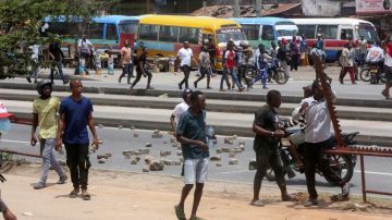 توجيه تهم الخيانة لأكثر من مئة متظاهر في تنزانيا بعد احتجاجات انتخابية دامية