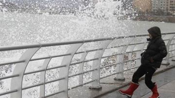 برق ورعد ورياح وتحذير من السيول.. هذا ما ينتظرنا في اليومين المقبلين برق ورعد ورياح وتحذير من السيول.. هذا ما ينتظرنا في اليومين المقبلين