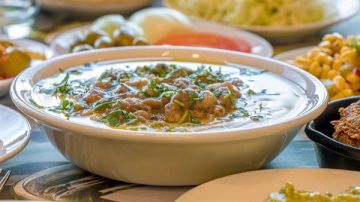 بسبب سوء النظافة.. مطعم فول وفرن كرواسون جنوبا يواجهان الإقفال