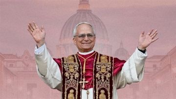 البابا لاوون في لبنان... والرؤساء الثلاثة في المطار لاستقباله!