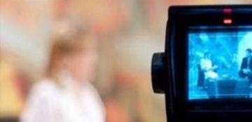 نقلت إلى المانيا.. إعلامية شهيرة تكشف عن تدهور حالتها الصحية (صورة)