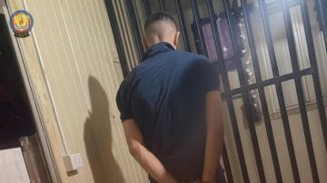 يروج عملات مزيفة... وما حاول فعله في محل صيرفة يروج عملات مزيفة... وما حاول فعله في محل صيرفة