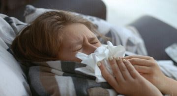 طبيبة توضح العلاقة بين نزلات البرد والتهاب الجيوب الأنفية طبيبة توضح العلاقة بين نزلات البرد والتهاب الجيوب الأنفية