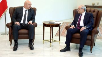 عندما يتحول الخطاب العسكري إلى قرار سياسي عندما يتحول الخطاب العسكري إلى قرار سياسي