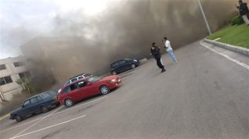 بالفيديو: حريق ضخم في هوا تشكن وحالات اختناق