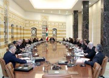 الأخبار: لجنة الانتخابات تعيد كرة النار إلى الحكومة الأخبار: لجنة الانتخابات تعيد كرة النار إلى الحكومة