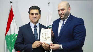 وزيرا الصحة والإعلام أطلقا الدليل المجاني إعرف حقوقك في الصحة