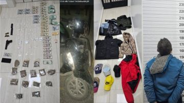 قوى الأمن: توقيف شخص يرتدي سترات وقبعات مختلفة للتمويه أثناء تنفيذه عمليات سلب وترويج المخدرات في المريجة قوى الأمن: توقيف شخص يرتدي سترات وقبعات مختلفة للتمويه أثناء تنفيذه عمليات سلب وترويج المخدرات في المريجة