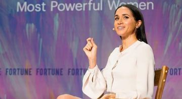 ميغان ماركل تعود للتمثيل لأول مرة منذ ثماني سنوات بدور في فيلم كوميدي وهذا هو الدور الذي ستلعبه