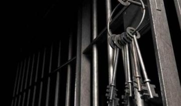 يمتلك سيارات فاخرة والعديد من العقارات الحكم على إعلامي بارز بالسجن