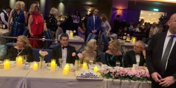 الاحتفال السنوي للجنة السهرة الدولية للمبتدئات في الكازينو