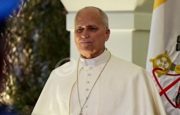 البابا لاوون وصل إلى مقر إقامته في السفارة البابوية في حريصا