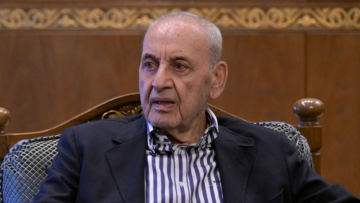 بري وجه جهاز الإطفاء في كشافة الرسالة لاستنفار آلياته إثر الحرائق في غابة بكاسين والريحان وإقليم الخروب